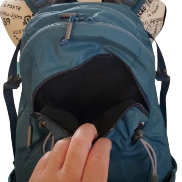 CamelBak Sequoia 22 Blue Backpack - Picture 11 of 14